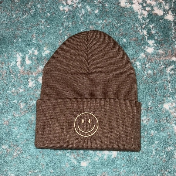 Accessories - Beanie with Smiley Face